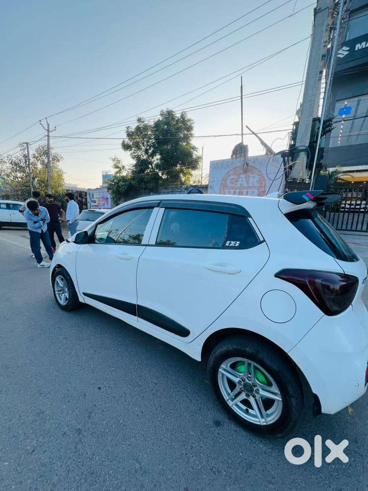 Hyundai Grand I10 2017 Diesel Well Maintained