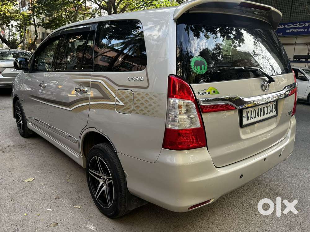 Toyota Innova 2.5 Gx (diesel) 7 Seater Bs Iv, 2016, Diesel