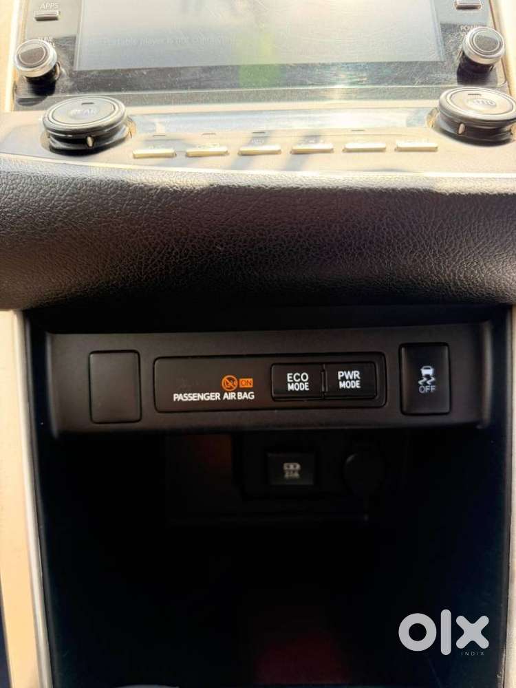 Toyota Innova Crysta 2.8 Zx Automatic 7 Str, 2023, Diesel