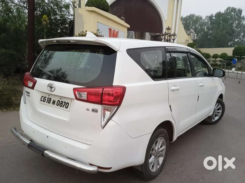 Toyota Innova Crysta 2.4 2017