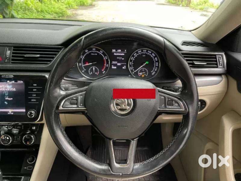 Skoda Superb Style 1.8 Tsi At, 2018, Petrol