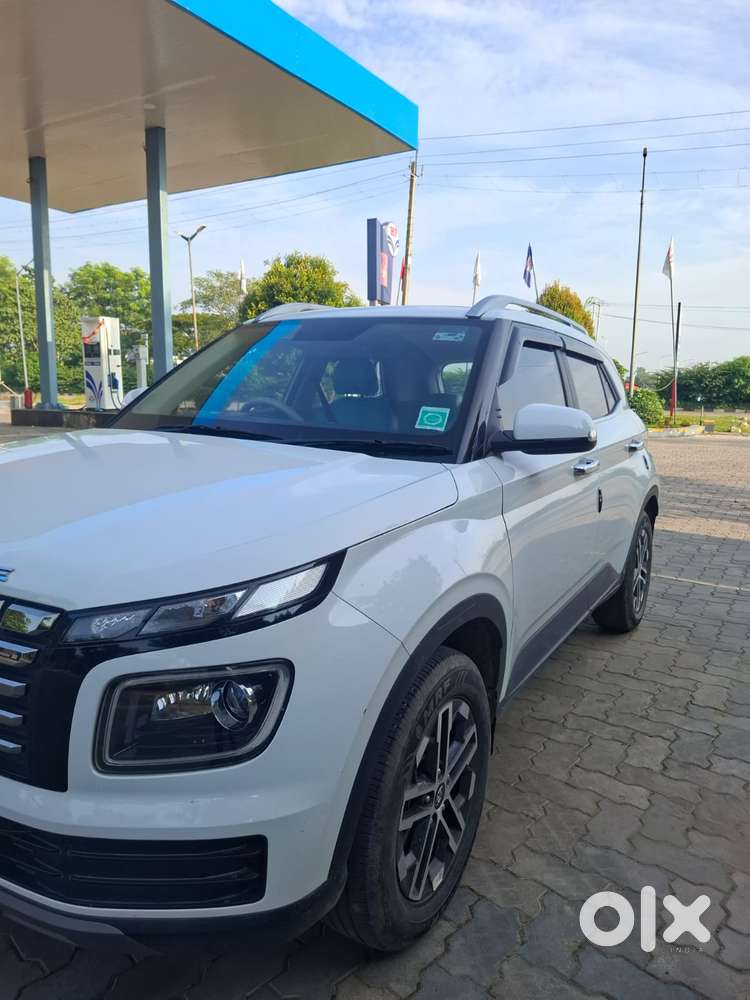 Hyundai Venue, 2025, Petrol