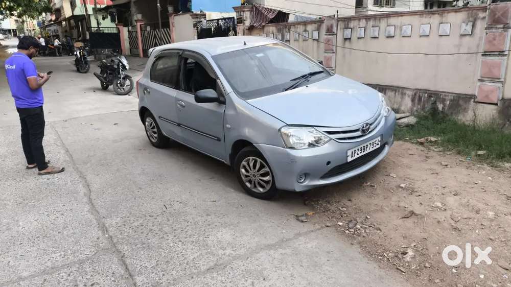 Toyota Etios Liva 2012
