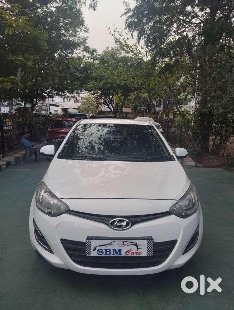 Hyundai I20 Magna 1.2 Mt, 2013, Petrol