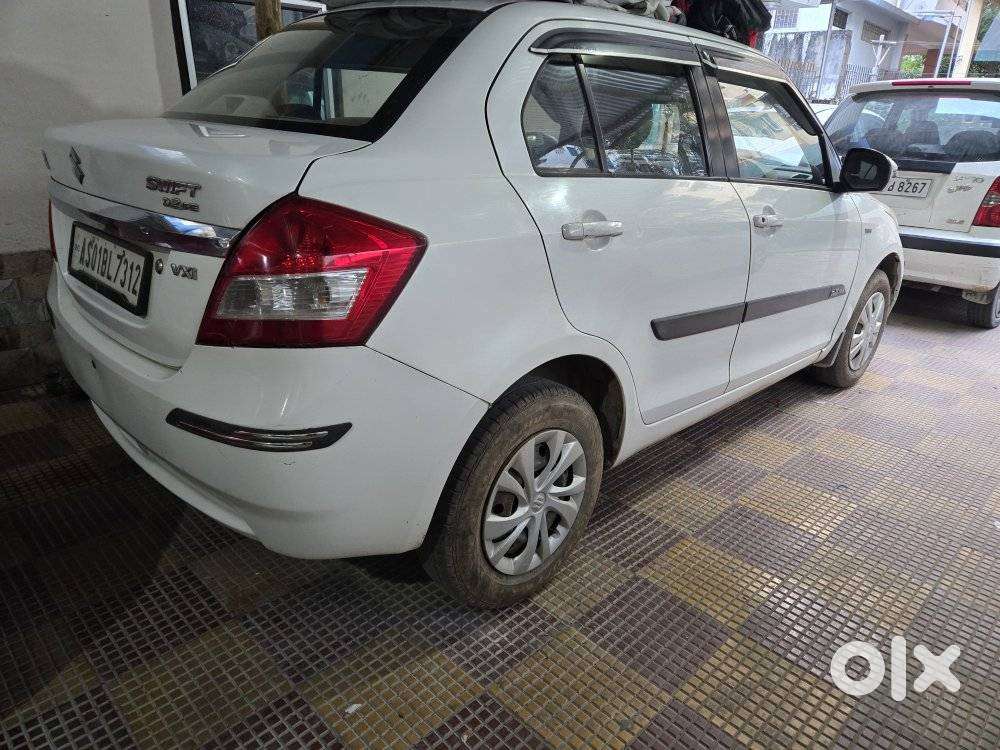Maruti Suzuki Swift Dzire 1.2 Vxi Bsiv, 2014, Petrol