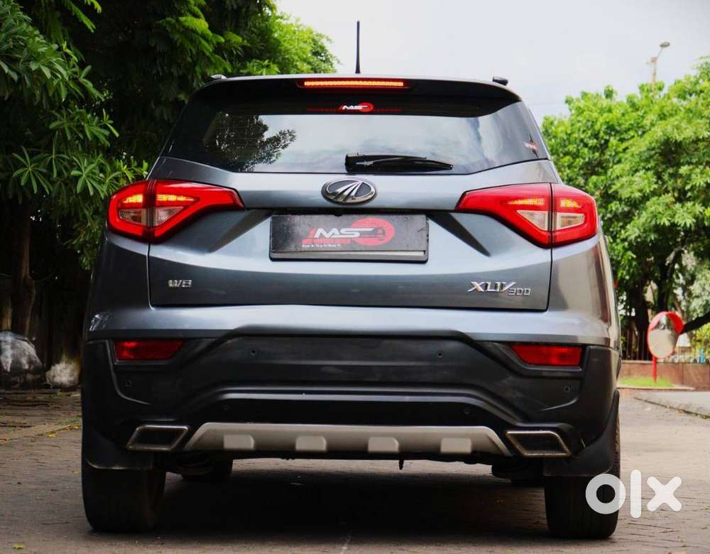 Mahindra Xuv300 W8 Option Dual Tone, 2021, Petrol