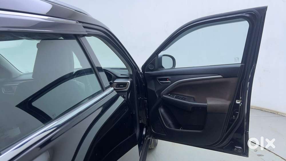 Maruti Suzuki Vitara Brezza 1.5 Zxi At, 2024, Petrol