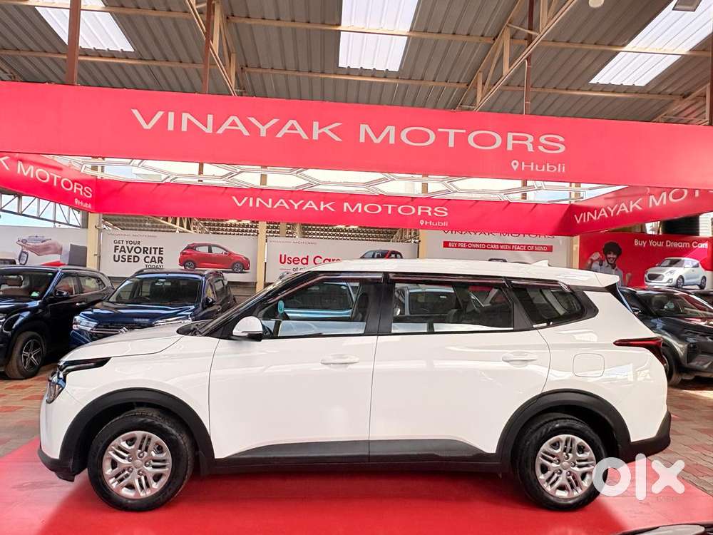 Kia Carens G 1.5 6mt Premium (o) 7-seater, 2024, Petrol