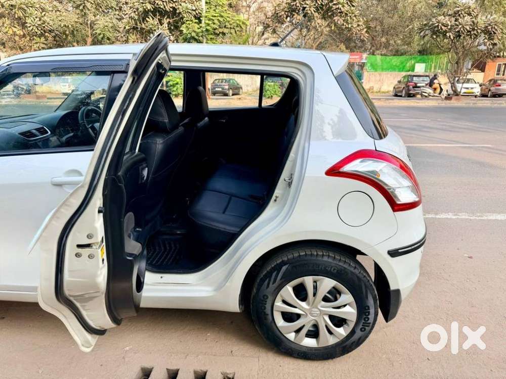 Maruti Suzuki Swift Vxi + Manual, 2015, Petrol
