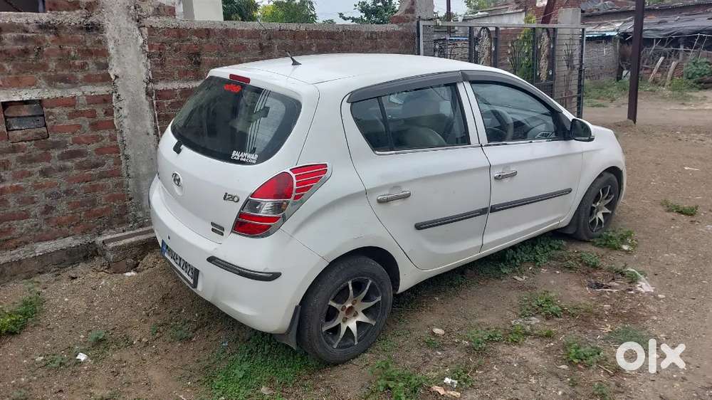 Hyundai I20 2011 Petrol 96000 Km Driven  Take And Draive