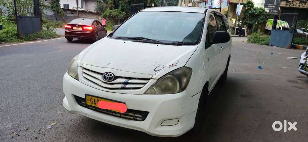 Toyota Innova 2.5 G (diesel) 8 Seater, 2011, Diesel
