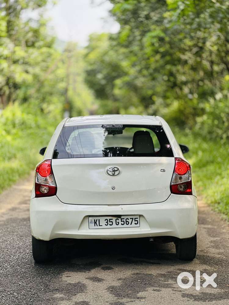 Toyota Etios Liva G Exclusive, 2016, Petrol