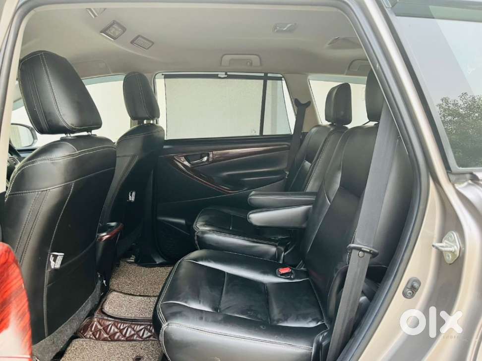 Toyota Innova Crysta [2020-ongoing] 2.4 Gx 7 Str, 2019, Petrol