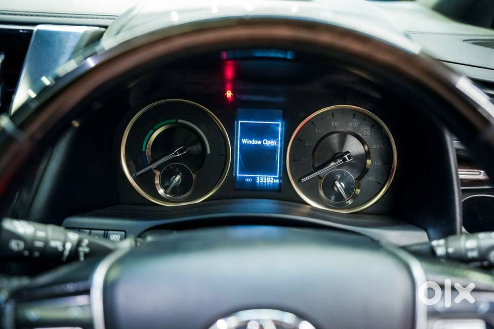 Toyota Vellfire 2.5 Hybrid, 2022, Petrol