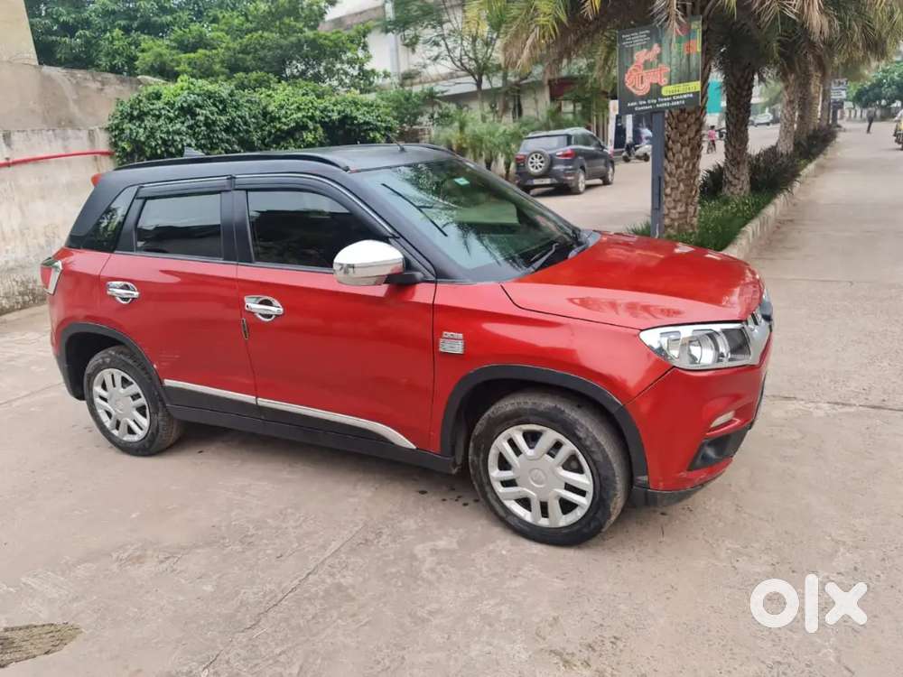 Gadi Me 4 Tyar New Lage Hai Gadi Me Kuch Bhi Kaam Nhi H