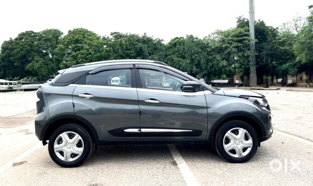 Tata Nexon 1.2 Revotron Xma Amt (s), 2022, Petrol