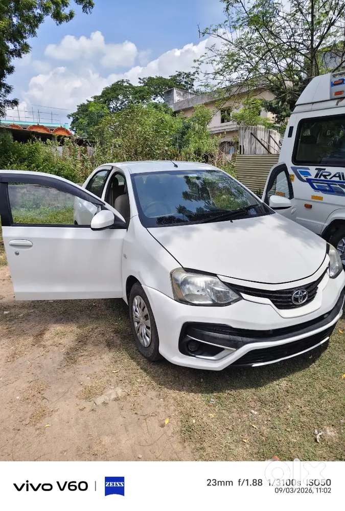 Toyota Etios Gd Platinum 2017 1st Owner Very Good Condition