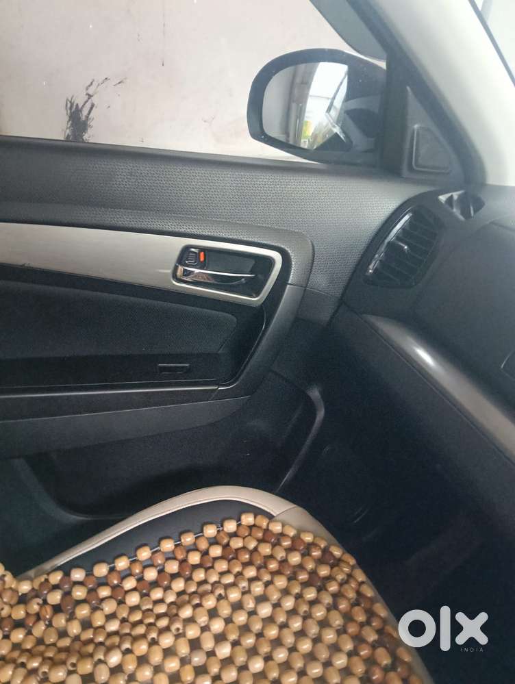 Maruti Suzuki Brezza Zxi Plus At, 2019, Diesel