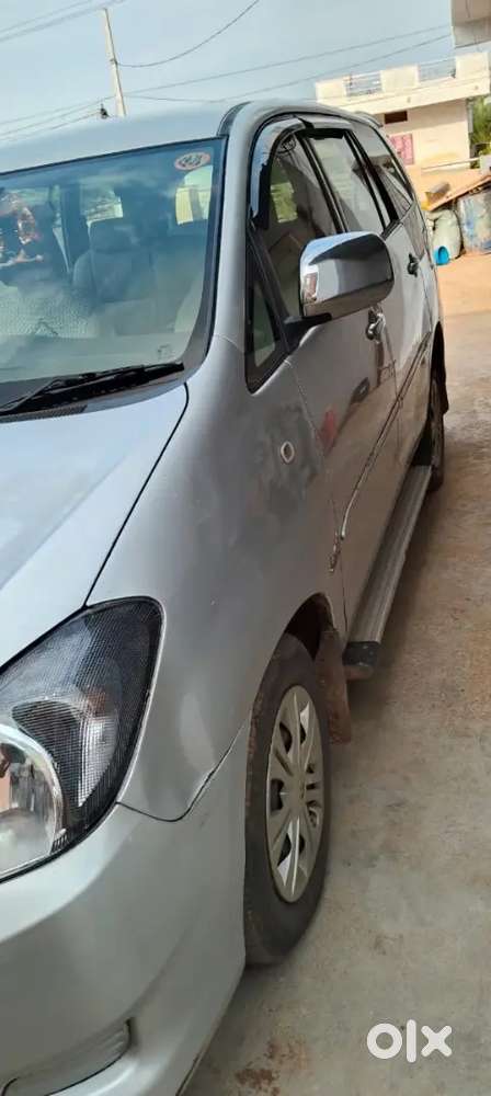 Toyota Innova  2011 Diesel Good Condition Vehicle.
