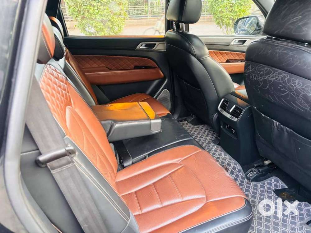 Mahindra Alturas G4 4x4 At, 2019, Diesel