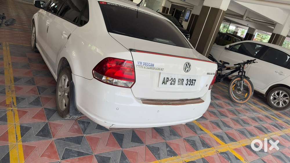 Volkswagen Vento Diesel 2012 1.6 Tdi Highline Top End