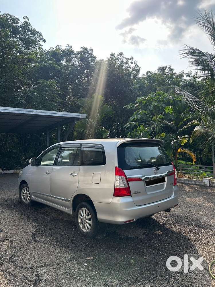 Toyota Innova 2014 Diesel 133000 Km Driven