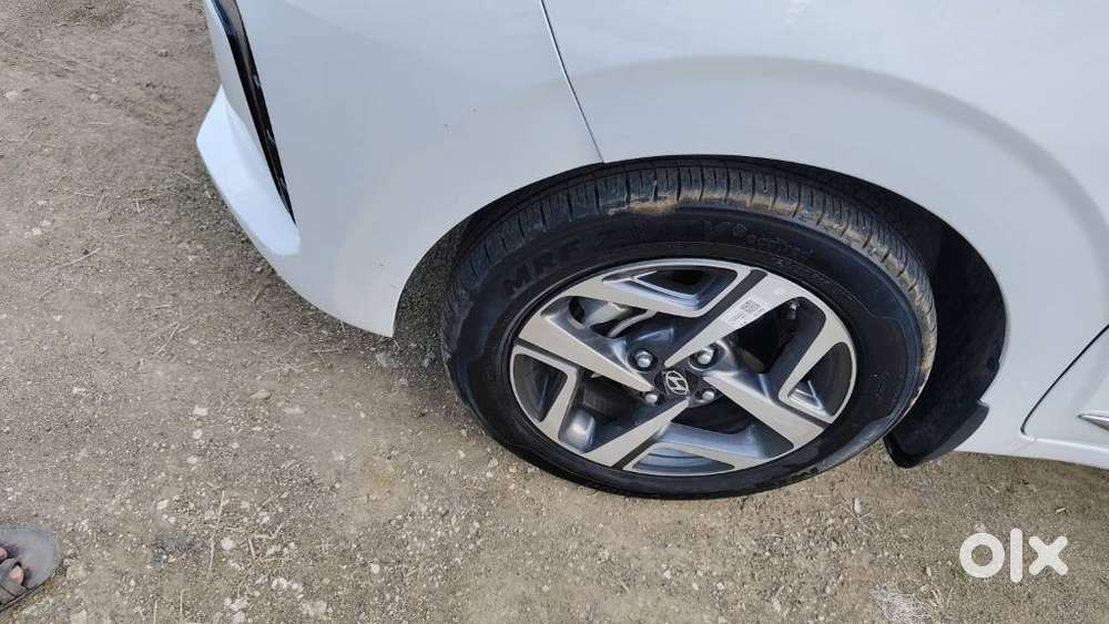 Hyundai Aura 1.2 Sx Cng, 2026, Cng & Hybrids