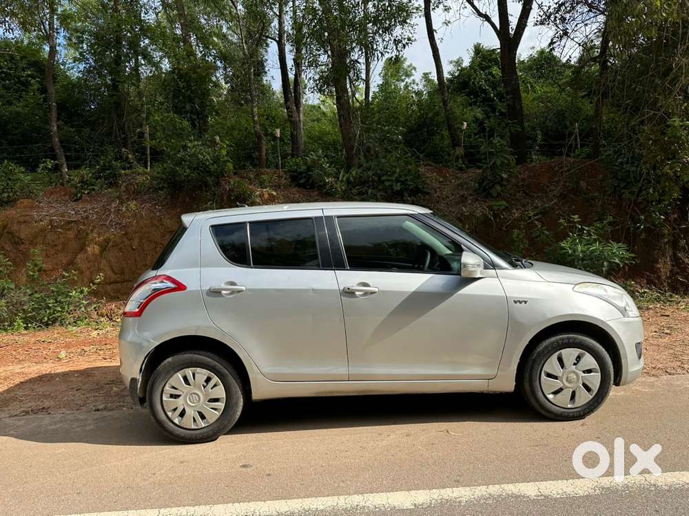 Maruti Suzuki Swift Petrol 2013
