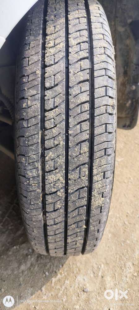 Donon Key Hai New Battery Hai Charon Tyre Naye Hain