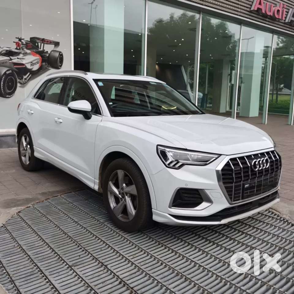 Audi Q3 40 Tfsi Premium Plus, 2023, Petrol