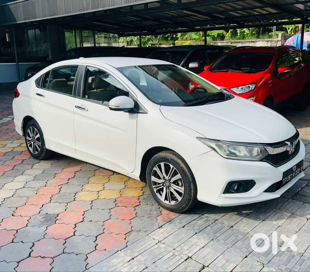 Honda City 1.5 V 5th Gen I-vtec Mt, 2022, Petrol