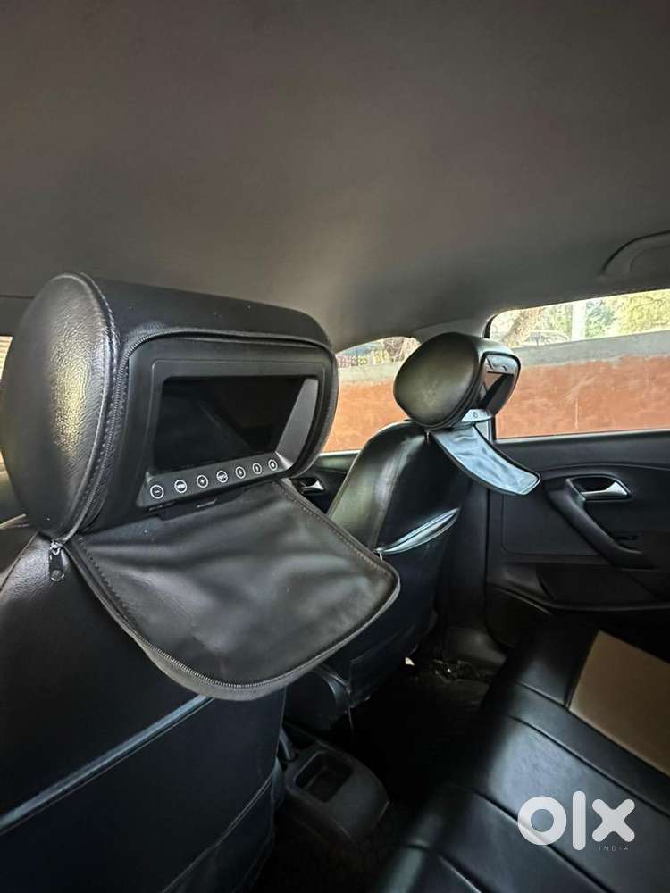 Volkswagen Crosspolo 2015 Diesel Well Maintained