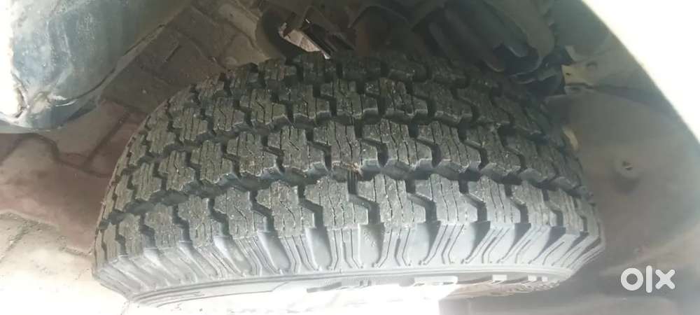 Mahindra Tuv 300 2017