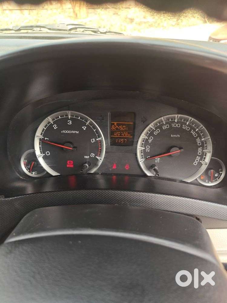 Maruti Suzuki Swift Dzire Vdi Optional, 2016, Diesel