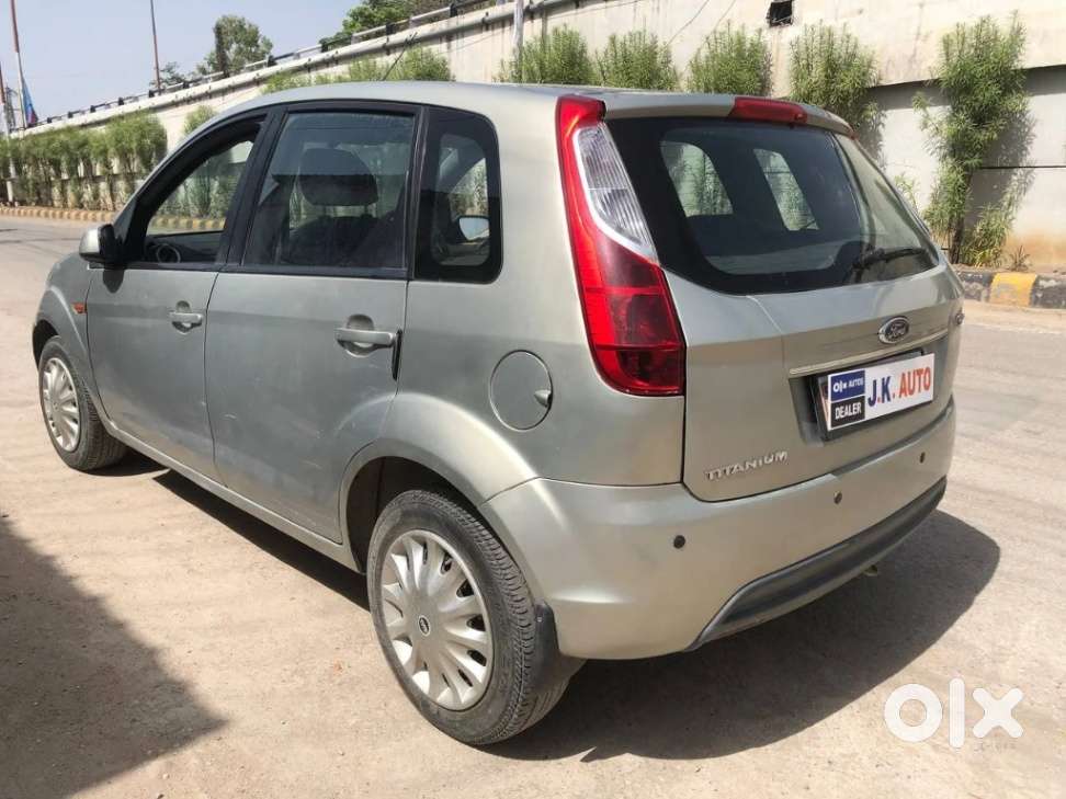 Ford Figo, 2010, Petrol