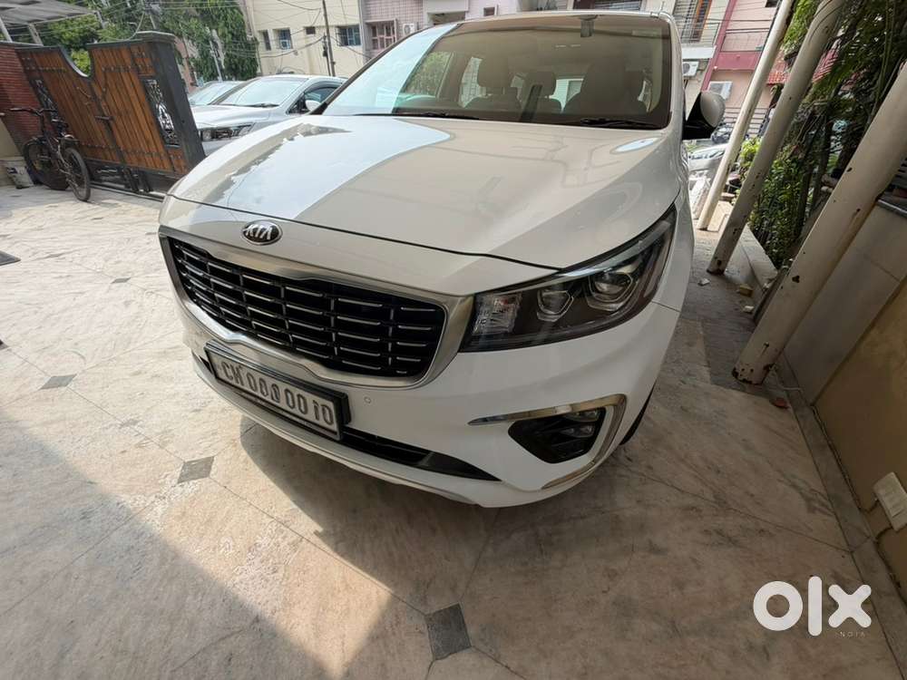 Kia Carnival Limousine 2021