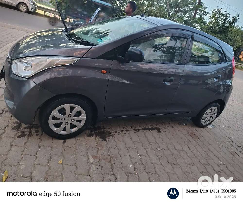 Hyundai Eon 1.0 Magna 2016 20+ Mileage Giving