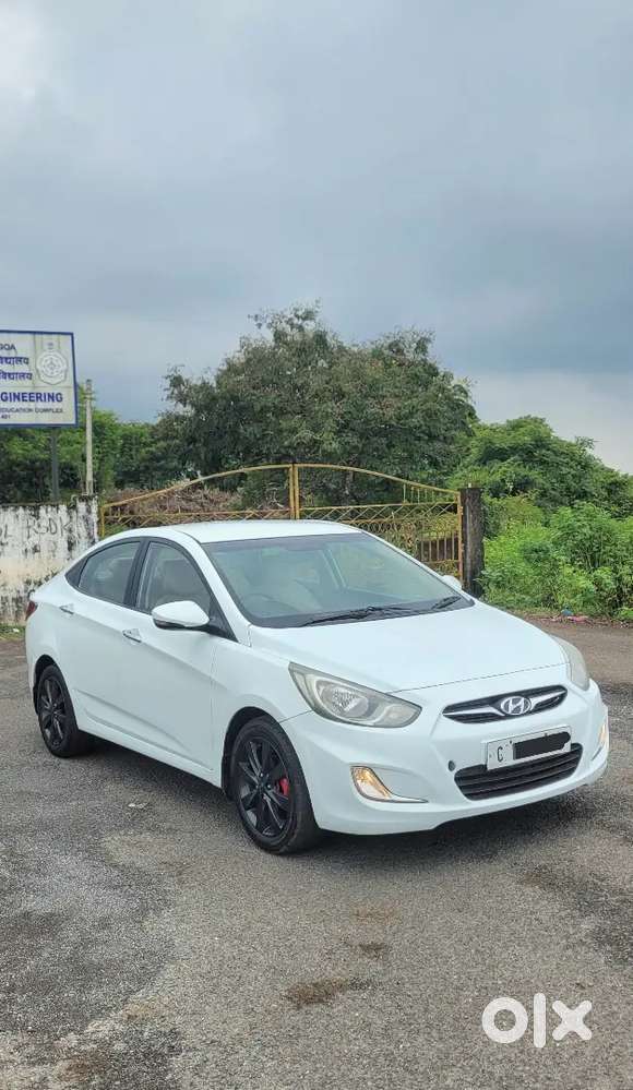 Hyundai Verna Sx(0) Diesel Secand Owner Family Trasfer Price Slightly