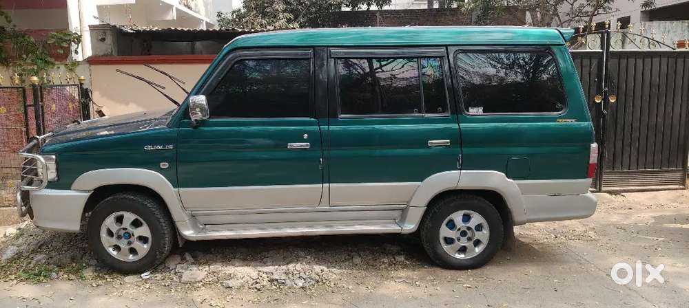 Toyota Qualis 2004 Diesel Well Maintained