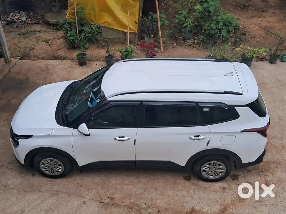 Kia Carens 2025 Petrol Good Condition