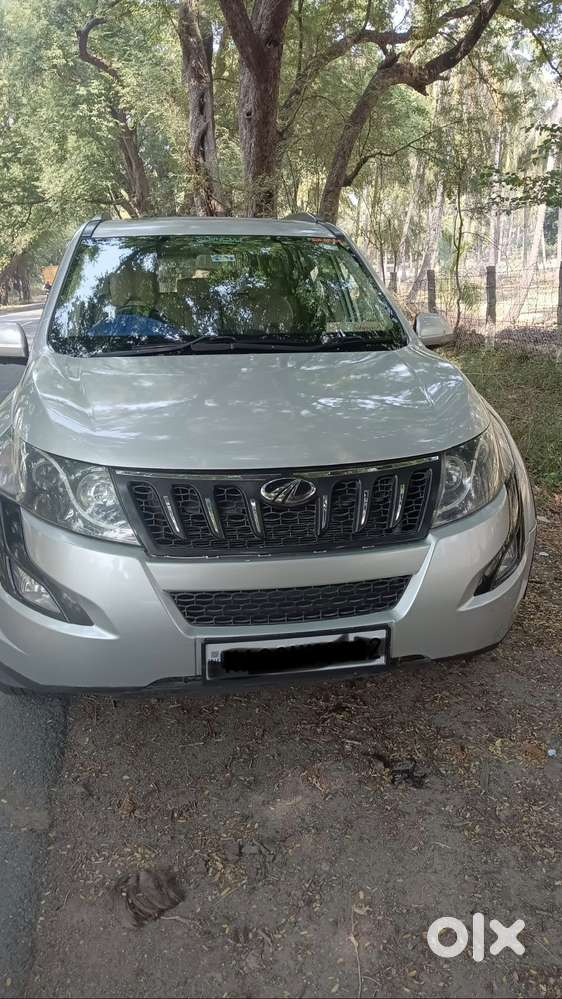 Mahindra Xuv500 W10 Top End Model (accident Free And Well Maintaine)