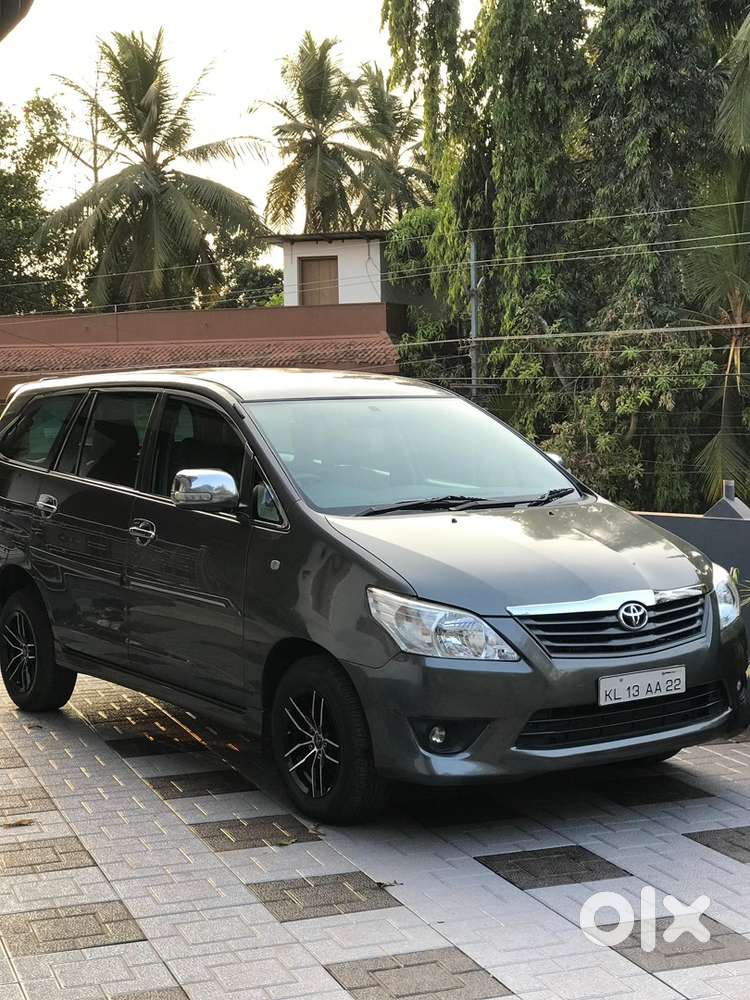 Family Used Toyota Innova Diesel 2013