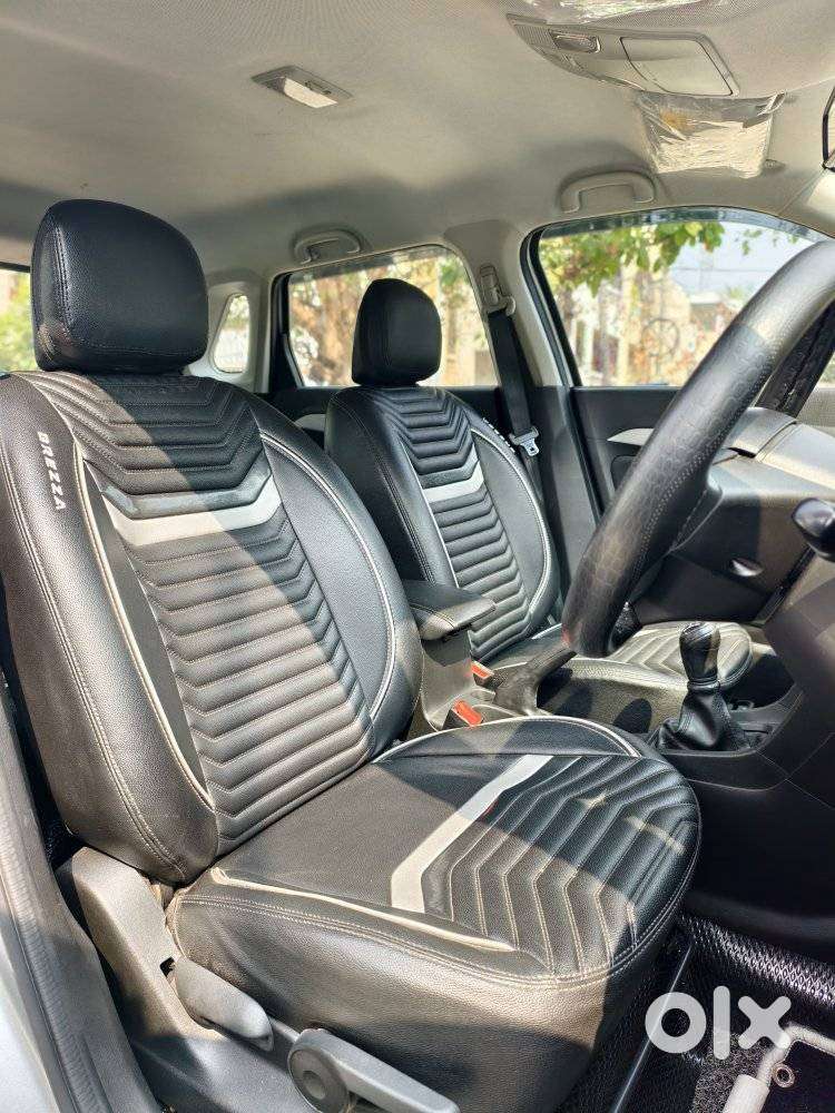 Maruti Suzuki Vitara Brezza Zxi + Mt Dual Tone, 2020, Petrol