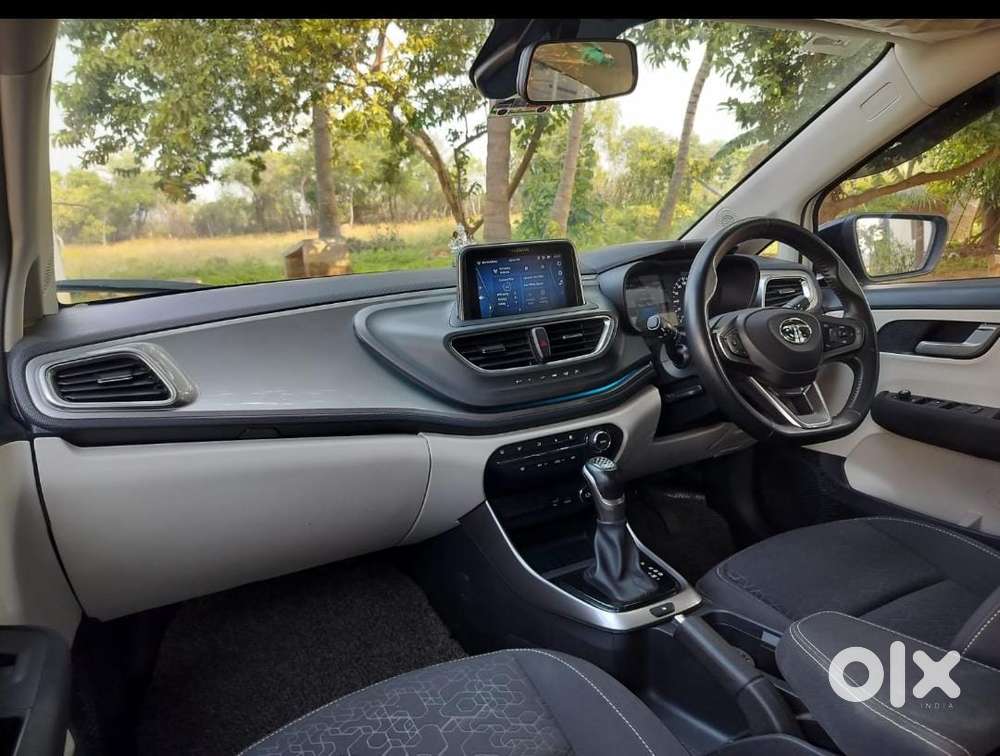 Tata Altroz Xz Plus (s), 2024, Petrol