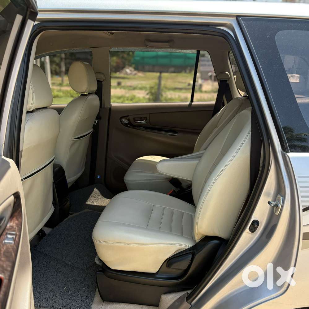 Toyota Innova 2.5 V 7 Str, 2015, Diesel