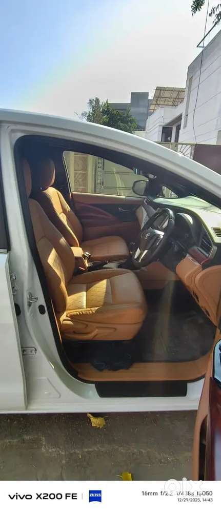 Toyota Innova Crysta 2020 Diesel 90000 Km Driven