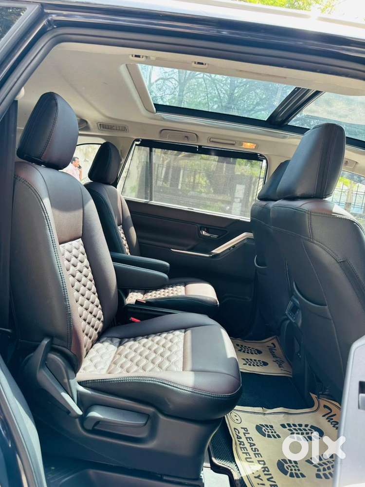 Toyota Innova Hycross 2.0 Vx Hybrid 7 Str, 2025, Petrol