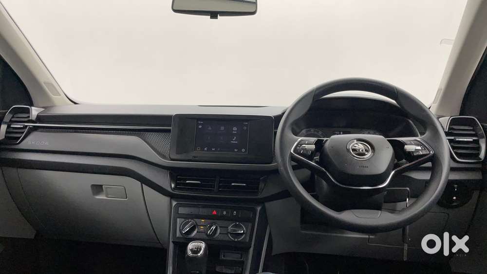 Skoda Kushaq Active 1.0 Tsi Mt, 2022, Petrol