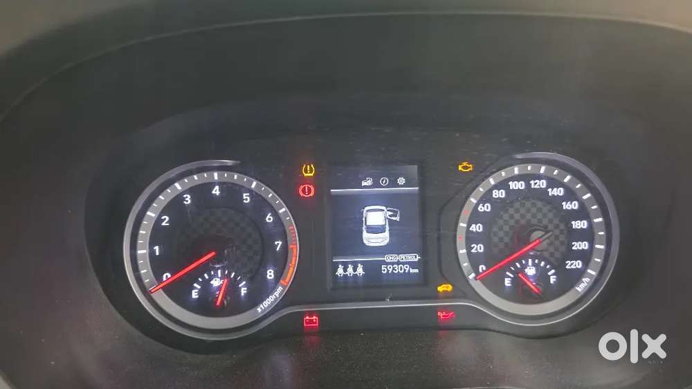 Aura Petrol Cng