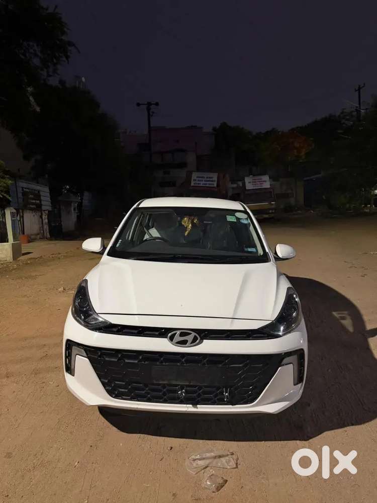 Hyundai Aura 2025 Petrol 21000 Km Driven (top End Model)
